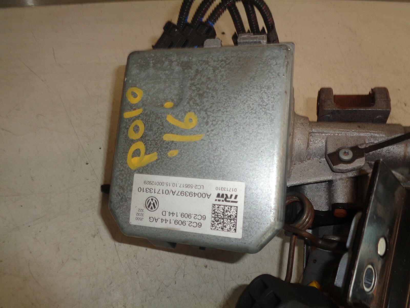 VW VOLKSWAGEN POLO 2016 STEERING COLUMN & ECU MODULE 6C2423510BE