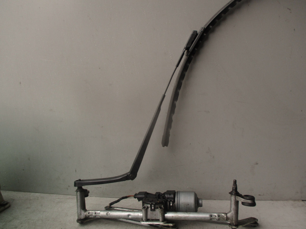 2016 VOLKSWAGEN POLO MK5 FRONT WINDSCREEN WIPER MOTOR & LINKAGE 6R2955023C