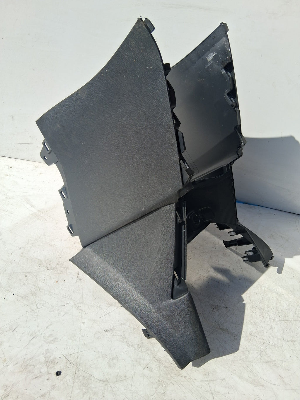 2013 MAZDA CX5 MK1 CENTRE CONSOLE USB PORT AND TRIM