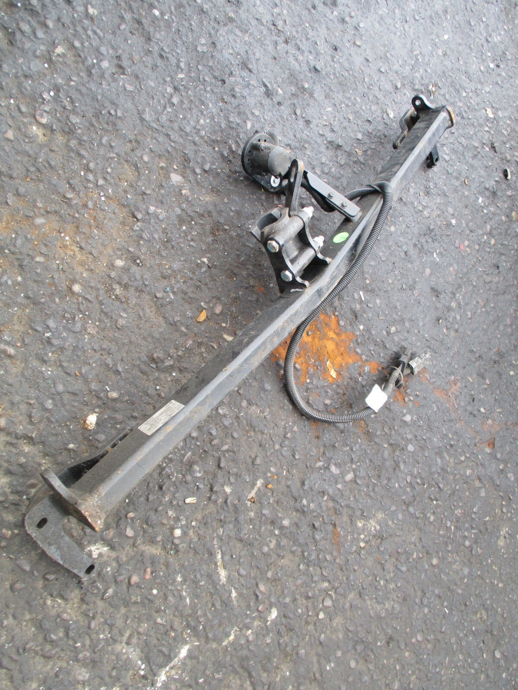 CITROEN C4 MK3 2021 REAR METAL TOW BAR WITH ELECTRICS 9810078880