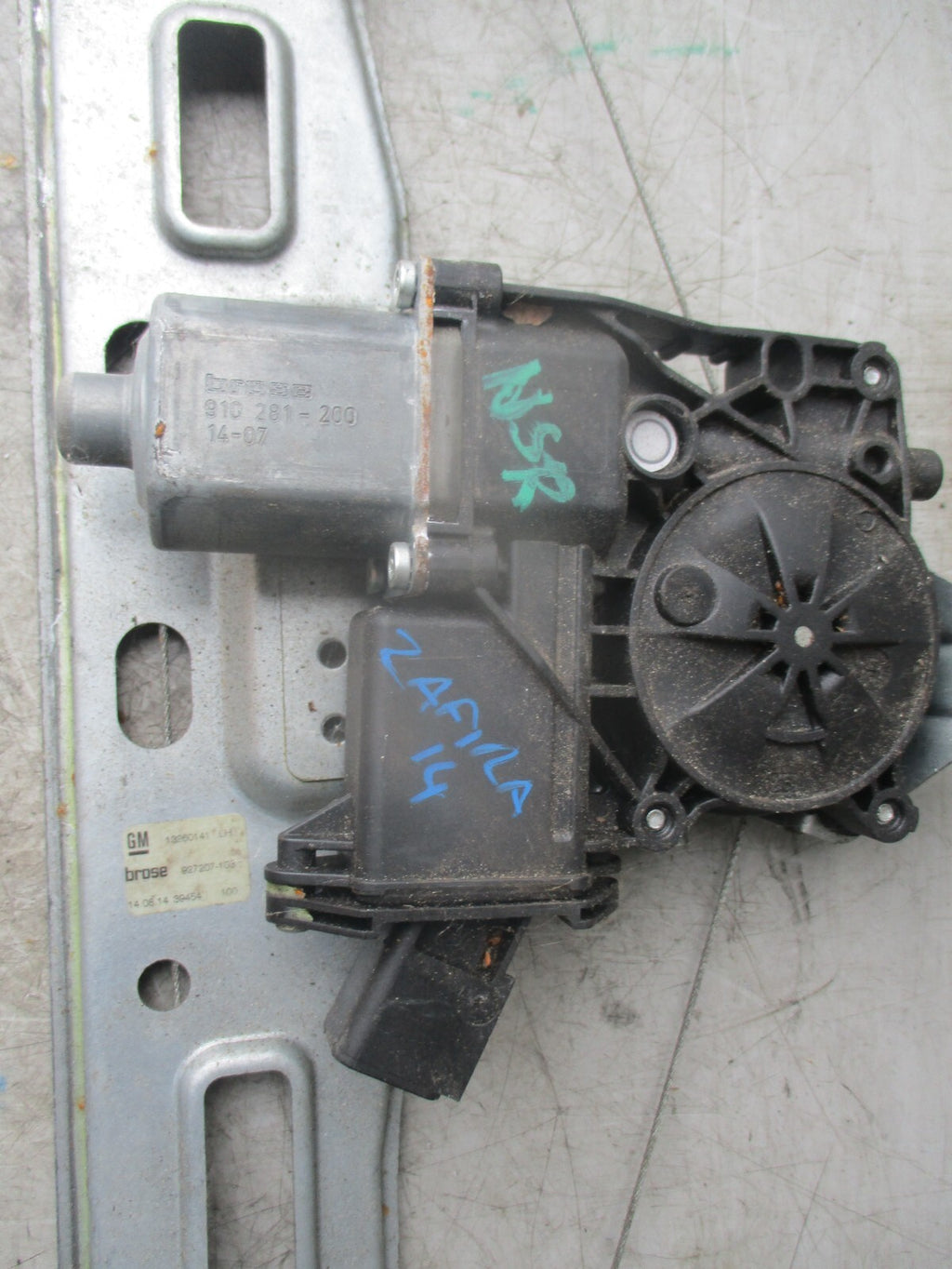 2014 VAUXHALL ZAFIRA C MK3 NSR PASSENGER REAR WINDOW MOTOR REGULATOR 915368104