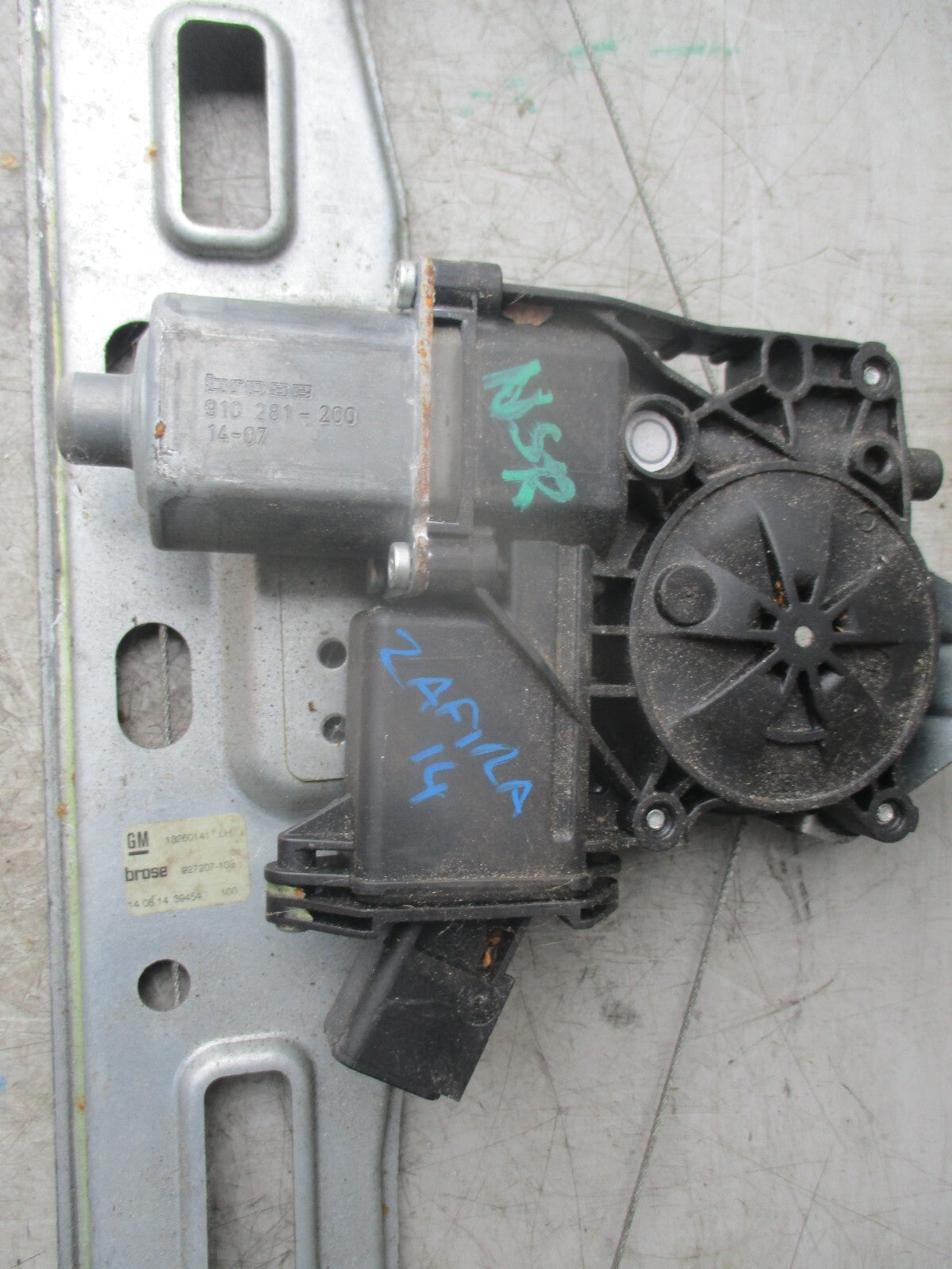 2014 VAUXHALL ZAFIRA C MK3 NSR PASSENGER REAR WINDOW MOTOR REGULATOR 915368104