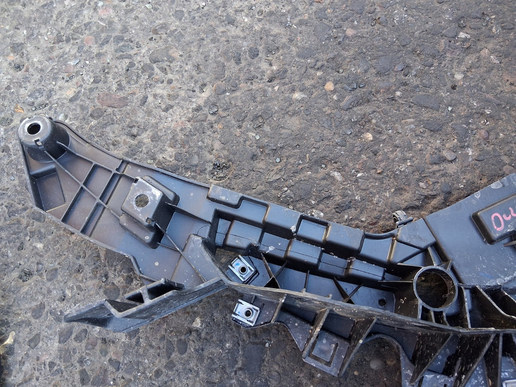 2024 FIAT DUCATO MK3 FACELIFT NSF PASSENGER SIDE HEADLIGHT BRACKET 1391283080
