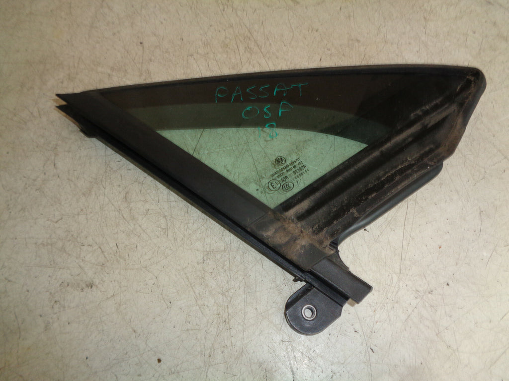 VW VOLKSWAGEN PASSAT B8 2018 OSF DRIVER SIDE FRONT QUARTER GLASS 3G0845114F