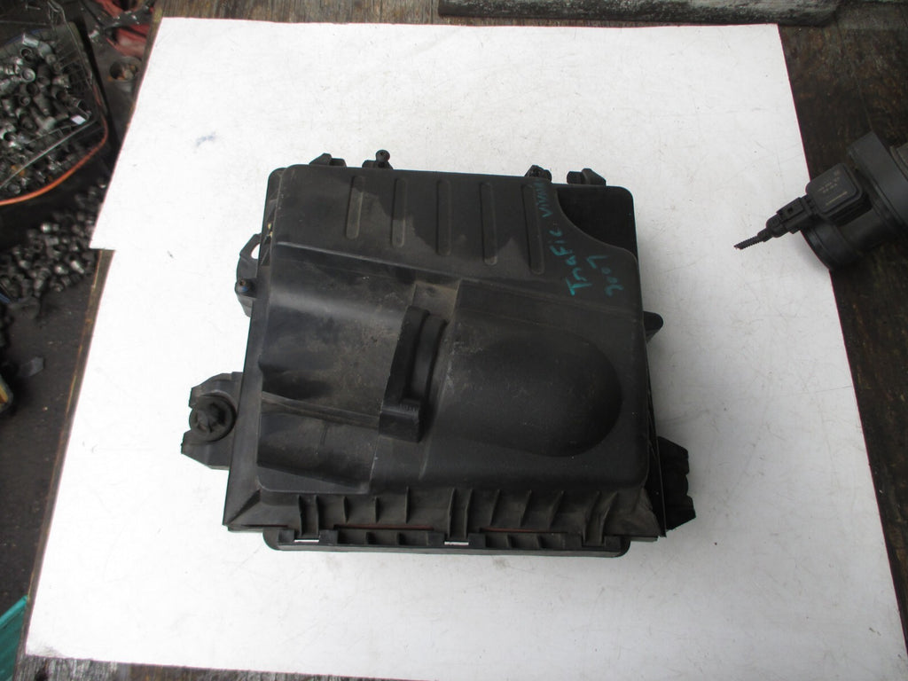 VAUXHALL VIVARO TRAFIC PRIMASTAR AIRBOX AIR FILTER BOX HOUSING 8200467321B