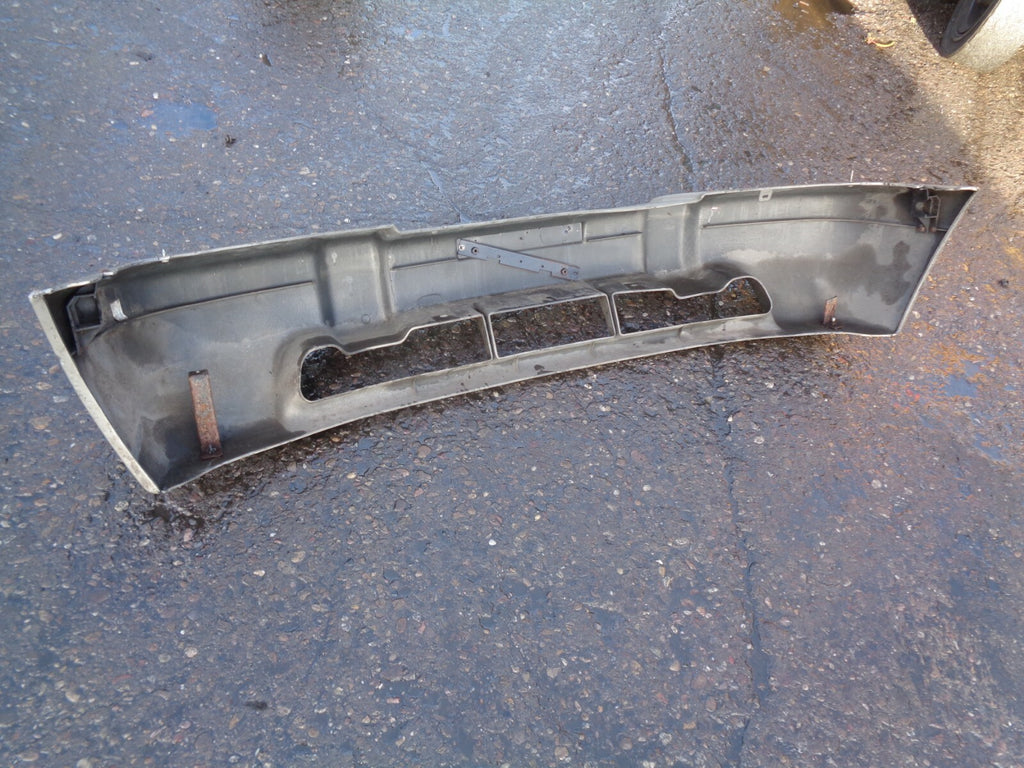 KIA SPORTAGE MK1 2001 COMPLETE FRONT BUMPER SILVER