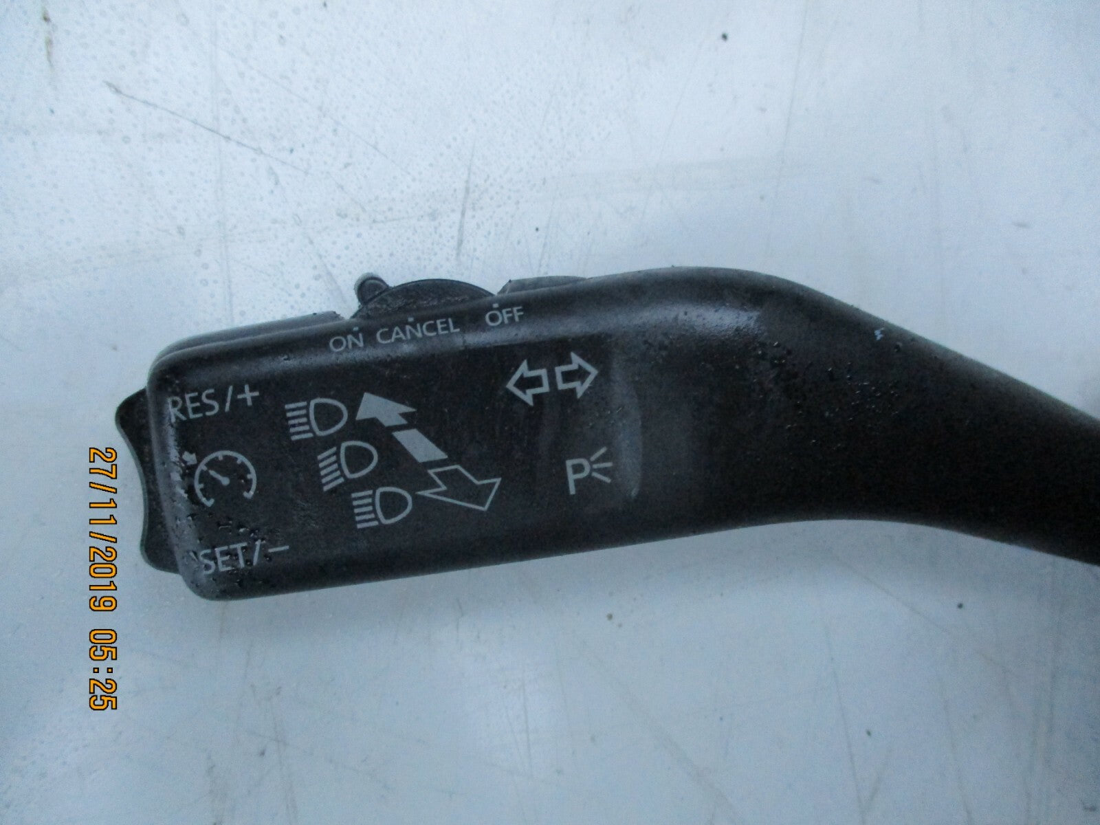 VOLKSWAGEN TOURAN 2010 INDICATOR LIGHT WIPER SWITCH STALK 1K0953513G 1K0953519H