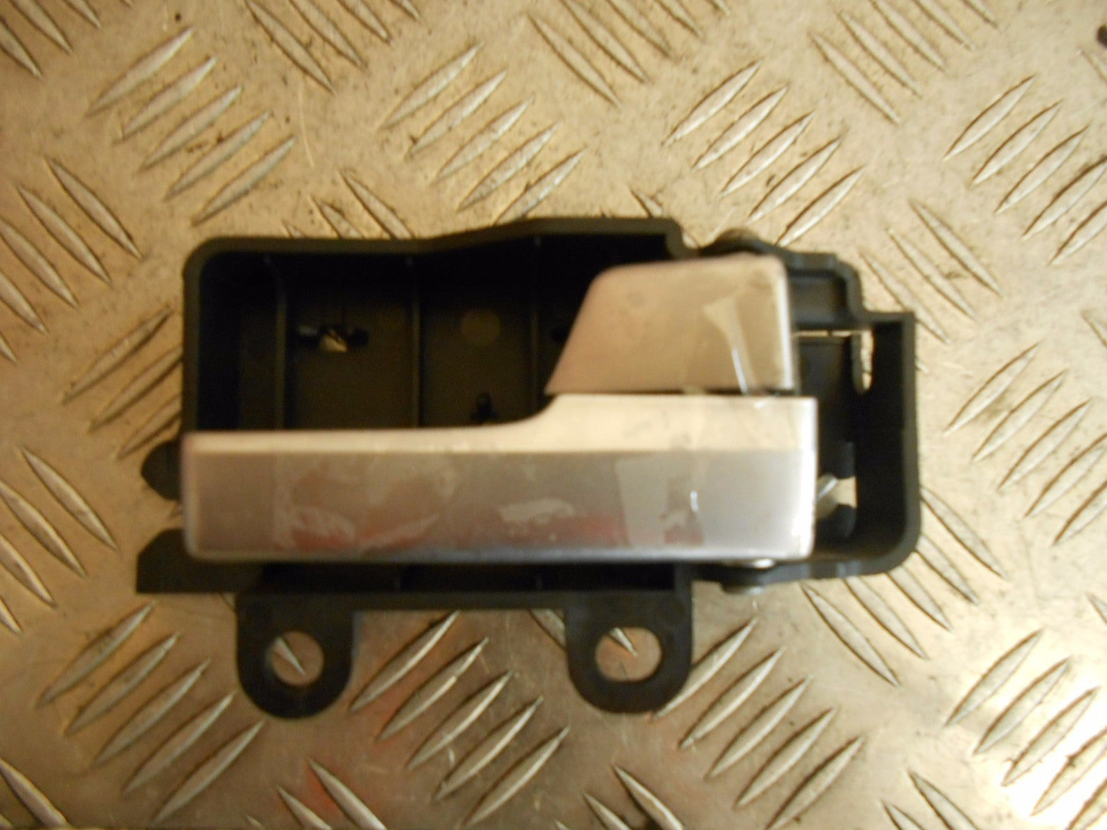 FORD FOCUS C-MAX 2007 DOOR INTERIOR CHROME HANDLE SET 3M51 R22600 3M51 R22601