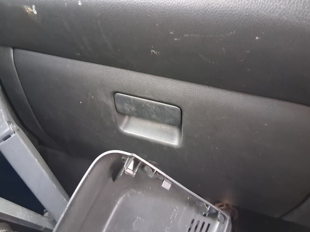 2021 SUZUKI SWIFT A2L MK4 DASHBOARD GLOVE BOX STORAGE COMPARTMENT