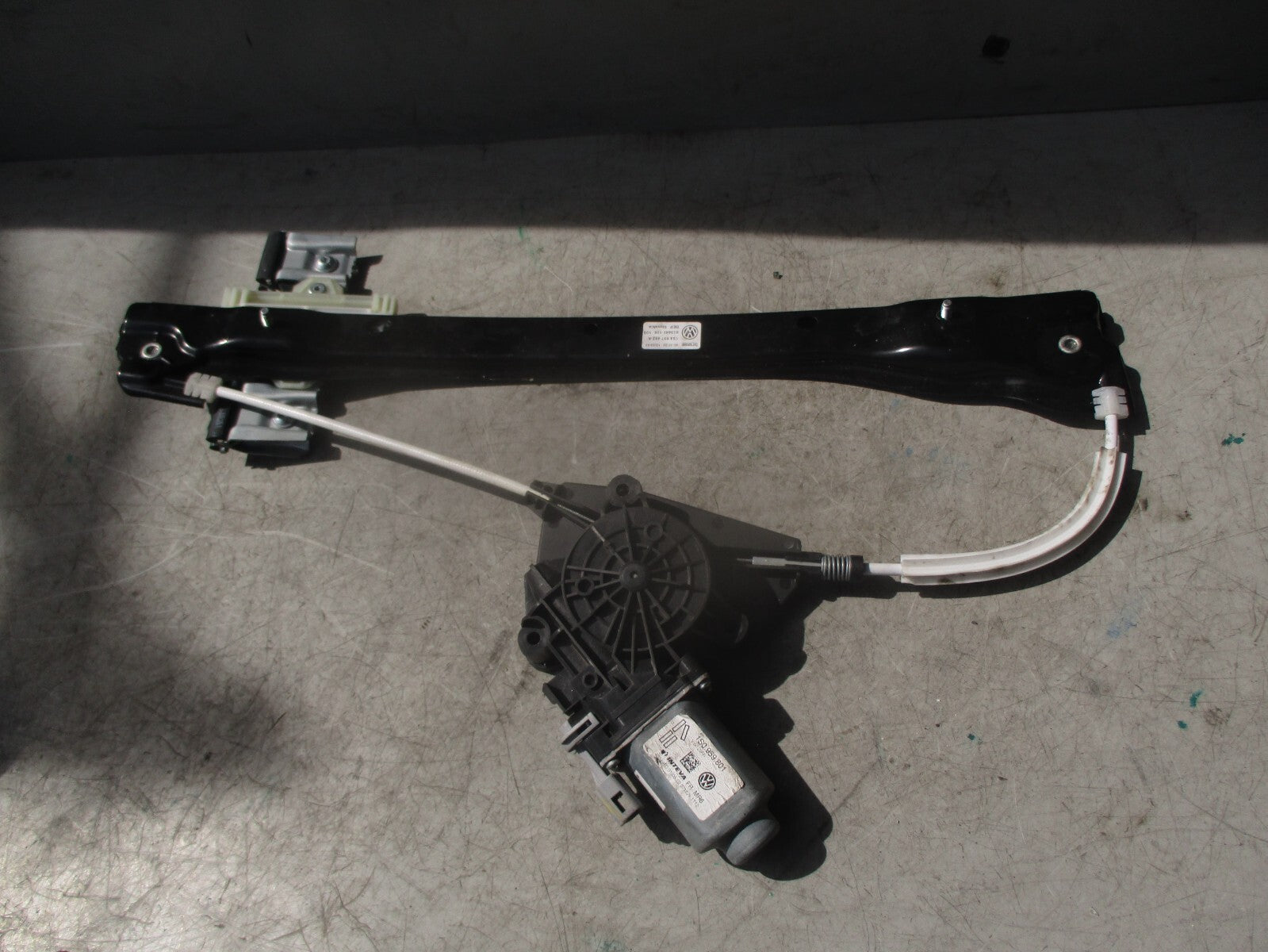 2022 VOLKSWAGEN UP OSF DRIVER SIDE FRONT RIGHT WINDOW MOTOR REGULATOR 1S4837462A