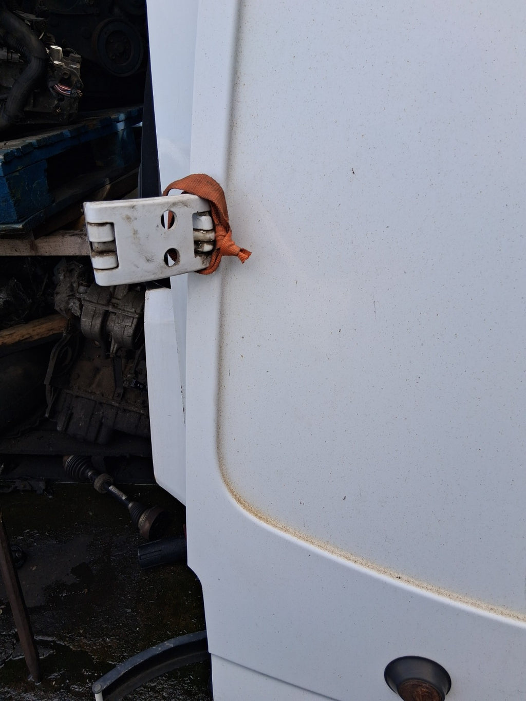 2016 MERCEDES SPRINTER W906 NSR PASSENGER SIDE REAR LEFT COMPLETE DOOR WHITE