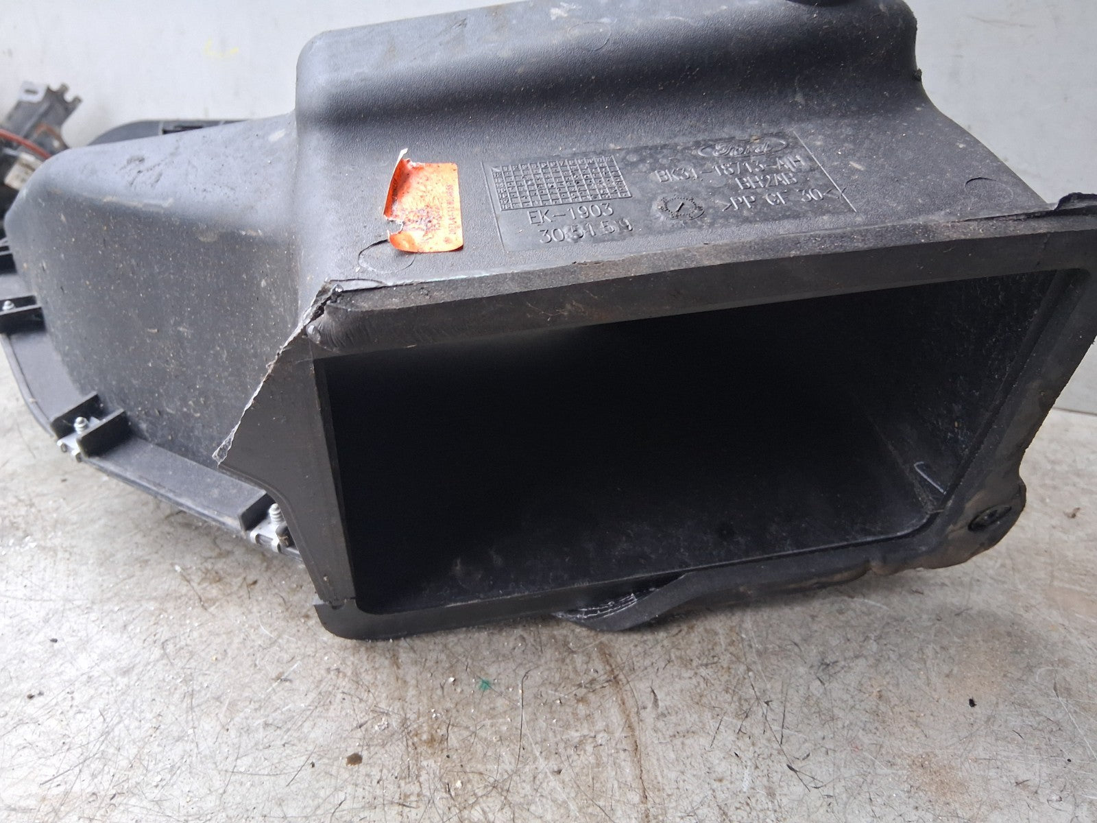 2021 FORD TRANSIT 350 MK8 AIR INTAKE GUIDE DUCT PIPE BK3118713