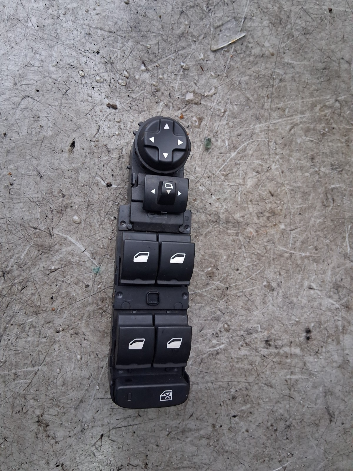 2021 CITROEN C4 MK3 OSF DRIVER SIDE FRONT RIGHT WINDOW CONTROL SWITCH 98349233ZD