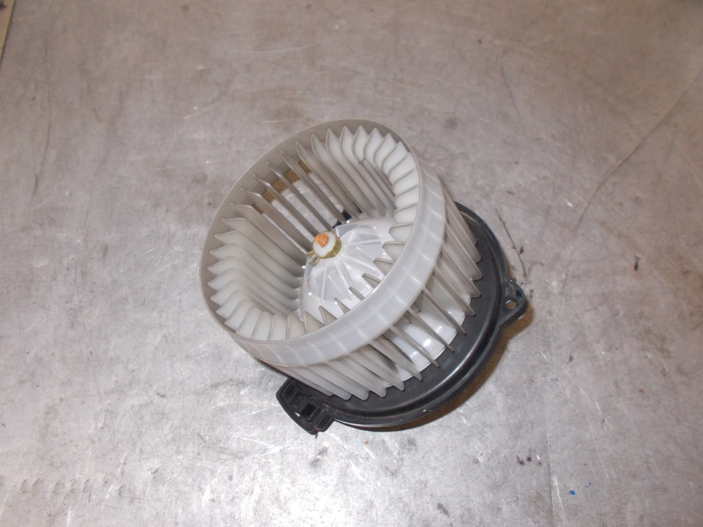 TOYOTA YARIS 2003 MK1 HEATER BLOWER MOTOR 1940001060