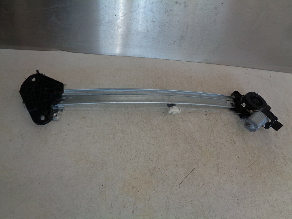 HONDA JAZZ MK4 2019 NSF PASSENGER SIDE FRONT DOOR WINDOW MOTOR REGULATOR