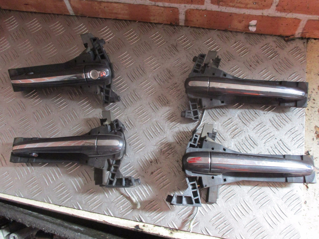 MERCEDES A CLASS 2004 GENUINE DOOR HANDLE SET CHROME