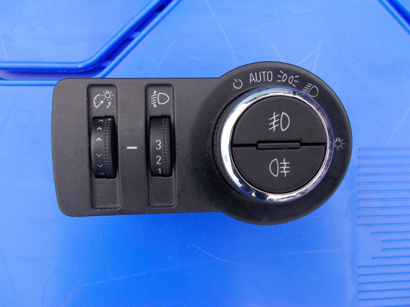 2014 VAUXHALL INSIGNIA HEADLIGHT FOG CONTROL SWITCH UNIT 23197912