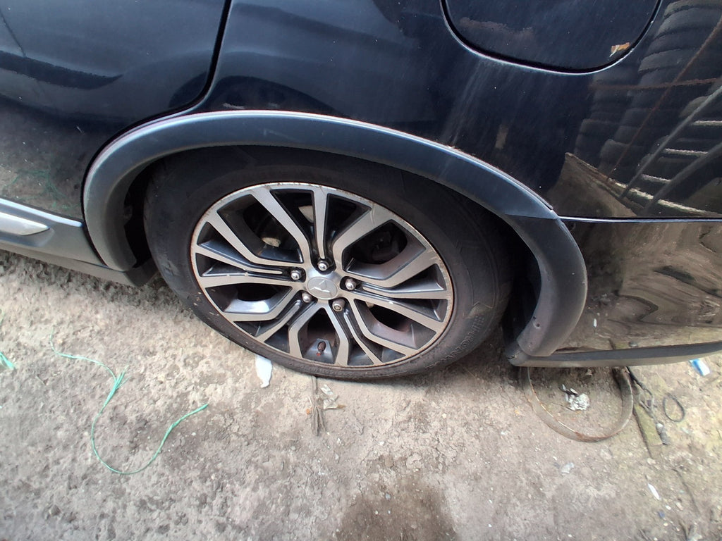 2018 MITSUBISHI OUTLANDER MK3 NSR PASSENGER SIDE REAR WHEEL ARCH TRIM
