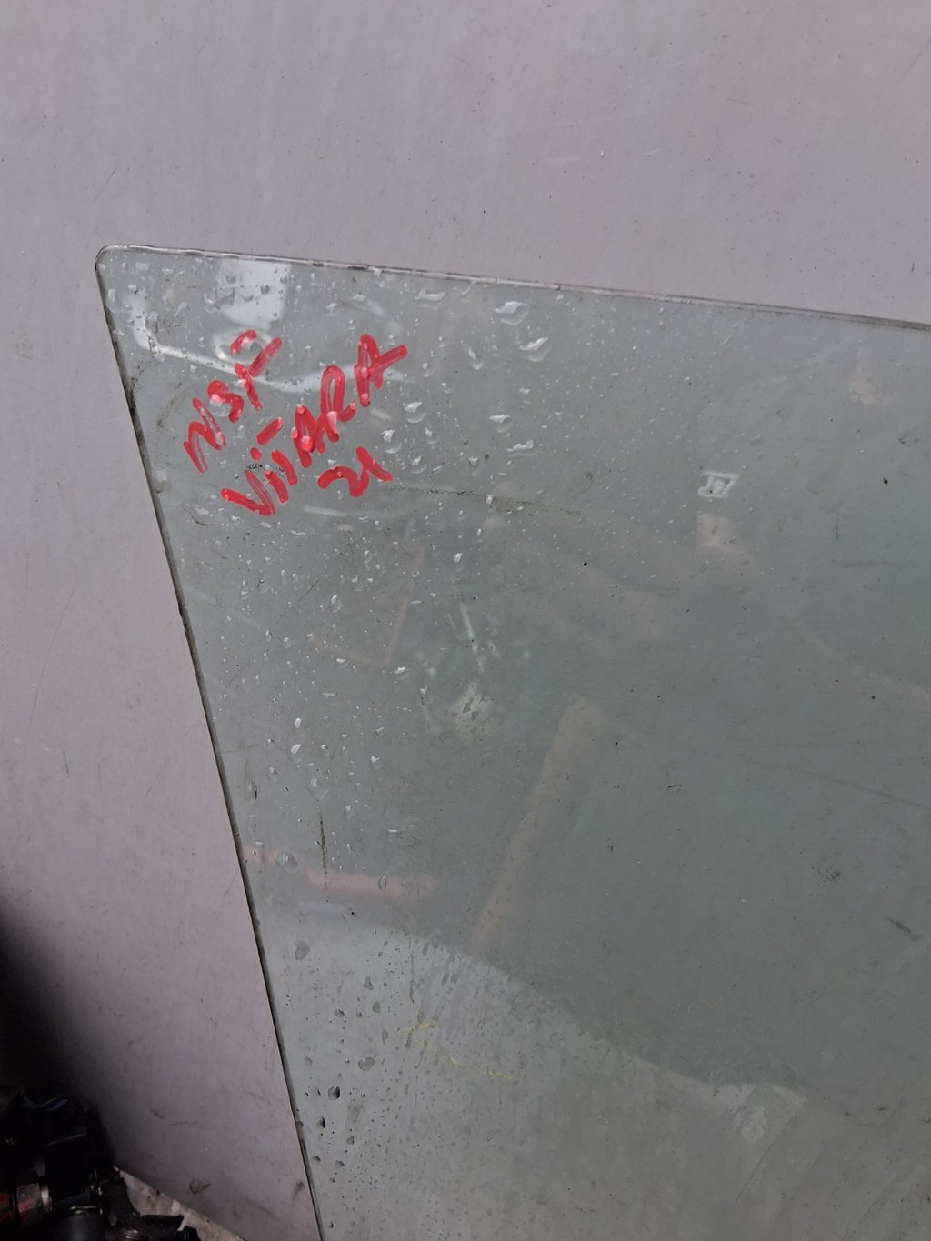 2022 SUZUKI VITARA MK4 NSF PASSENGER SIDE FRONT LEFT WINDOW GLASS