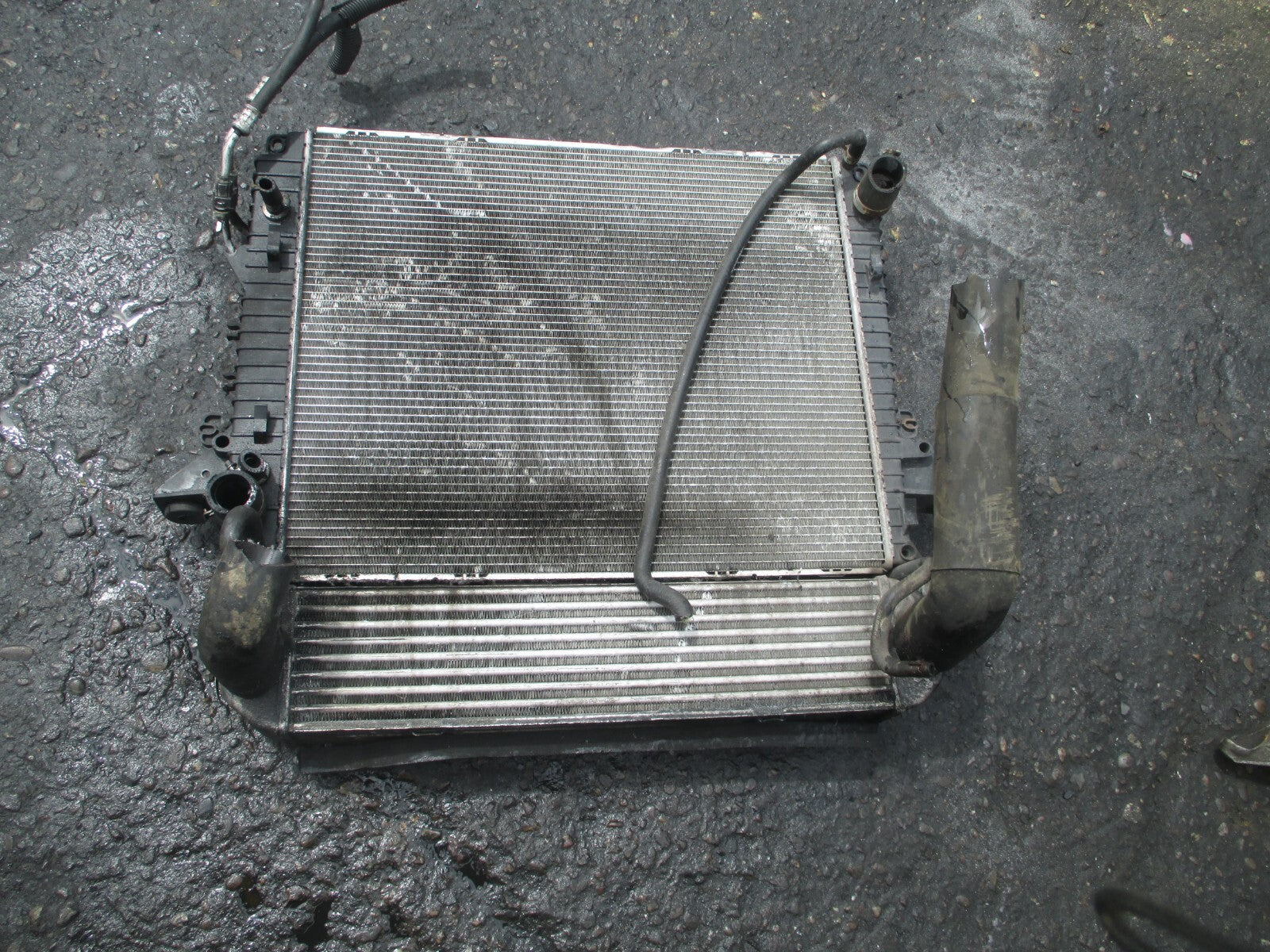 LANDROVER DISCOVERY 3 2008 L319 2.7 DIESEL RADIATOR INTERCOOLER 7H228T000BA RP07