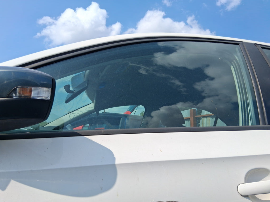 SEAT TOLEDO MK4 2018 HATCH NSF PASSENGER SIDE FRONT MAIN WINDOW GLASS