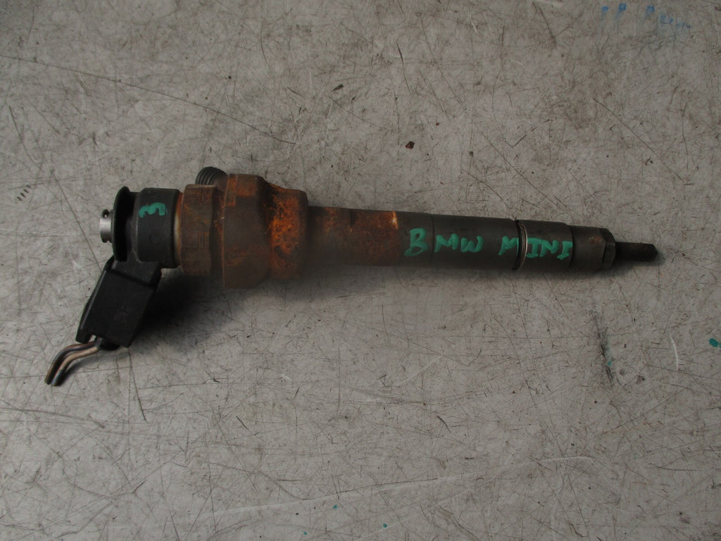 2011 BMW MINI COOPER CLUBMAN R55 1.6 DIESEL FUEL INJECTOR 0445110401 REF 3