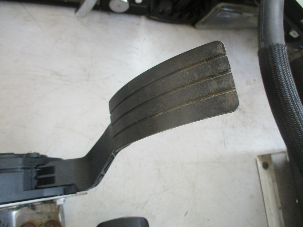 RENAULT CLIO X98 MK4 2019 BRAKE & ACCELERATOR THROTTLE PEDAL 465016701R