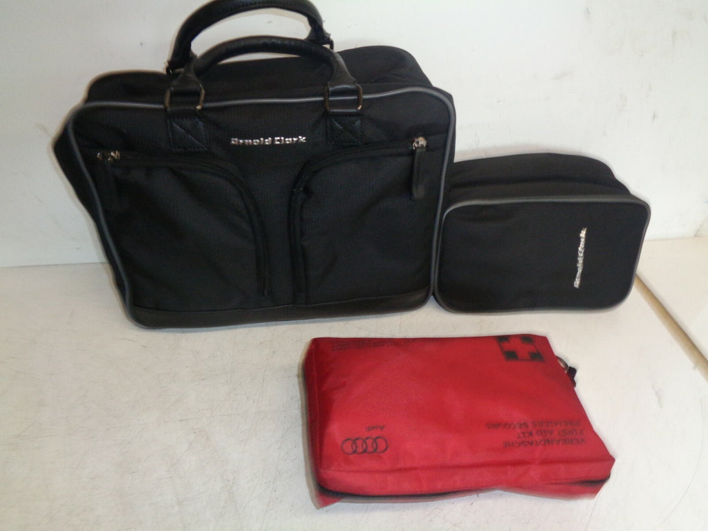 AUDI A1 SPORT 8X 2015 BAG CLEANING KIT AND FIRST AID KIT
