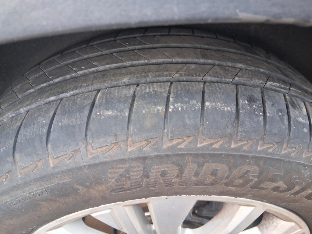 2023 VOLKSWAGEN CARAVELLE T6.1 17 INCH ALLOY WHEEL WITH TYRE 235/55R17