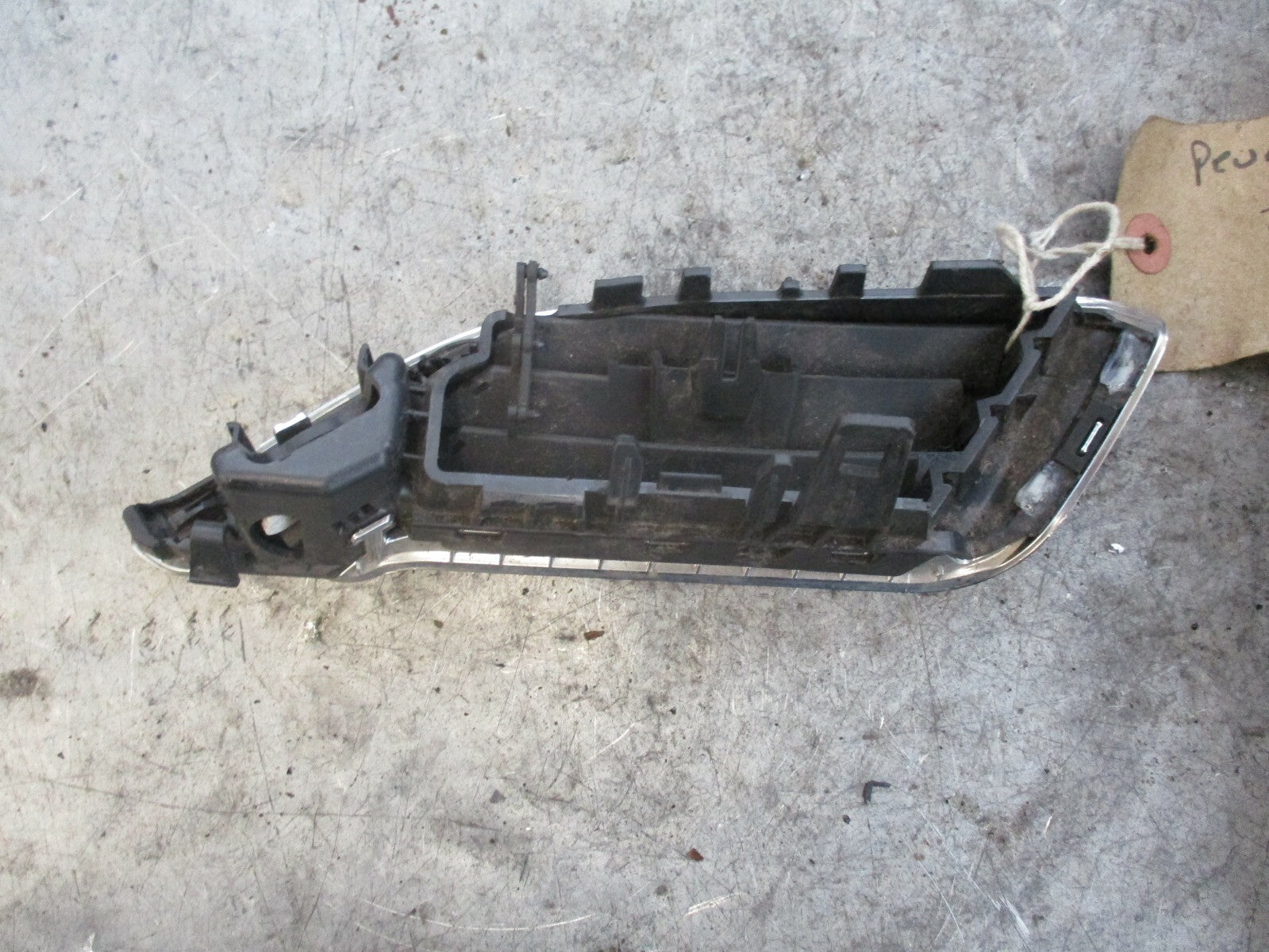 PEUGEOT 208 NS PASSENGER SIDE AIR VENT 447181X