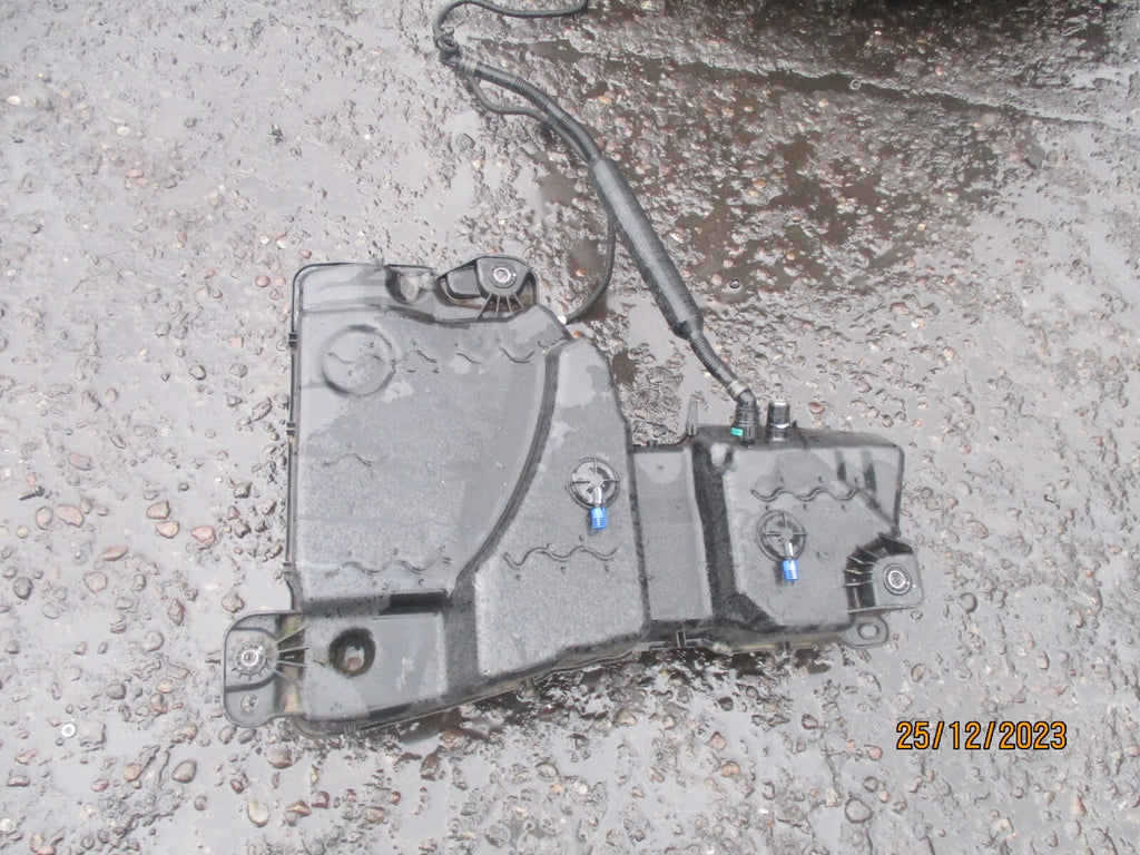 VW VOLKSWAGEN MK2 TIGUAN 2016 2.0 TDI ADBLUE TANK RESERVOIR PUMP 5QF131877F