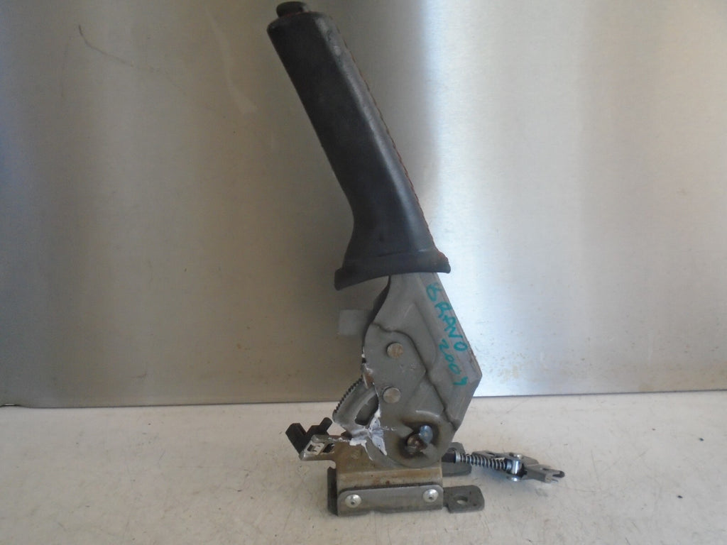 FIAT BRAVO MK2 HANDBRAKE LEVER HANDLE PARKING BRAKE