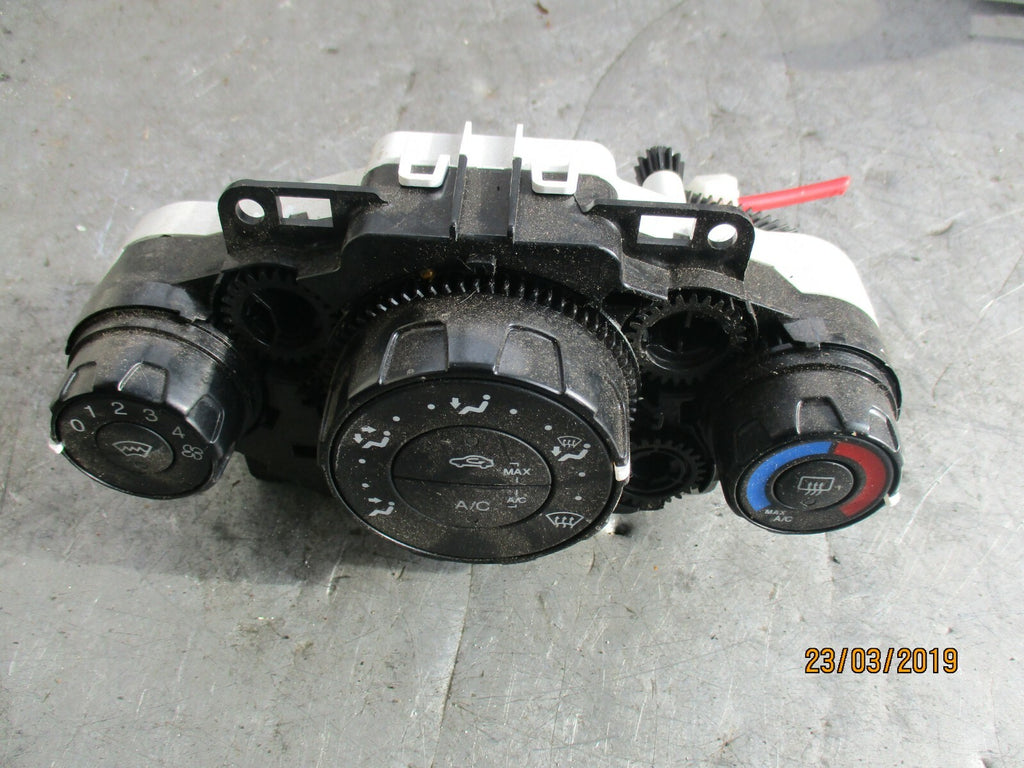 FORD FIESTA MK7 HEATER AC AIR CON CLIMATE CONTROL PANEL C1B119980BE