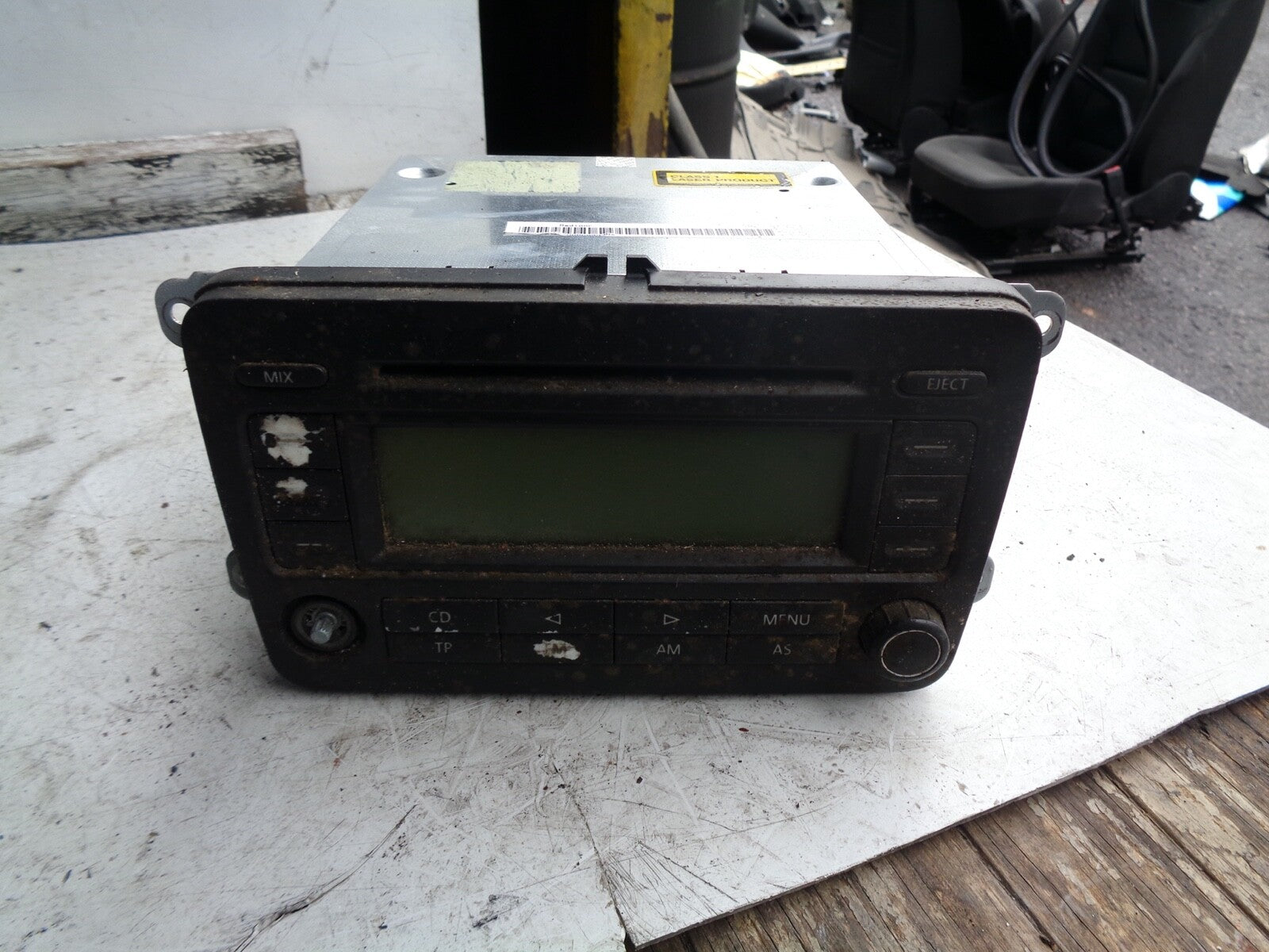 VOLKSWAGEN GOLF MK5 RADIO STEREO CD PLAYER HEAD UNIT 1k0035186J