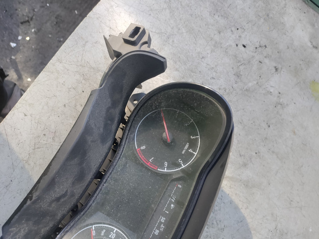 VAUXHALL CORSA E 2018 1.4 PETROL SPEEDO INSTRUMENT CLUSTER 39204204