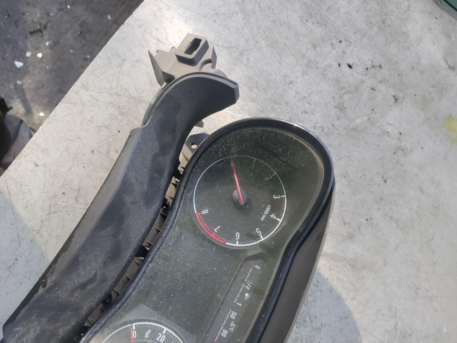VAUXHALL CORSA E 2018 1.4 PETROL SPEEDO INSTRUMENT CLUSTER 39204204