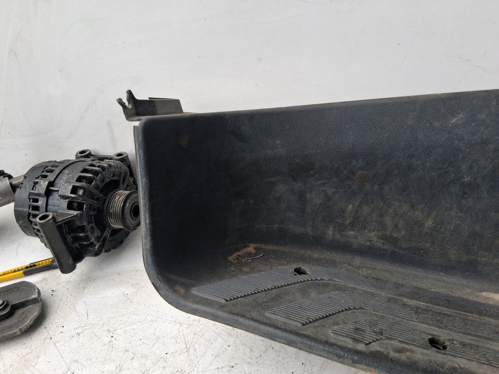 2021 MERCEDES BENZ SPRINTER W907 OSF DRIVER SIDE FRONT DOOR STEP A9106860200