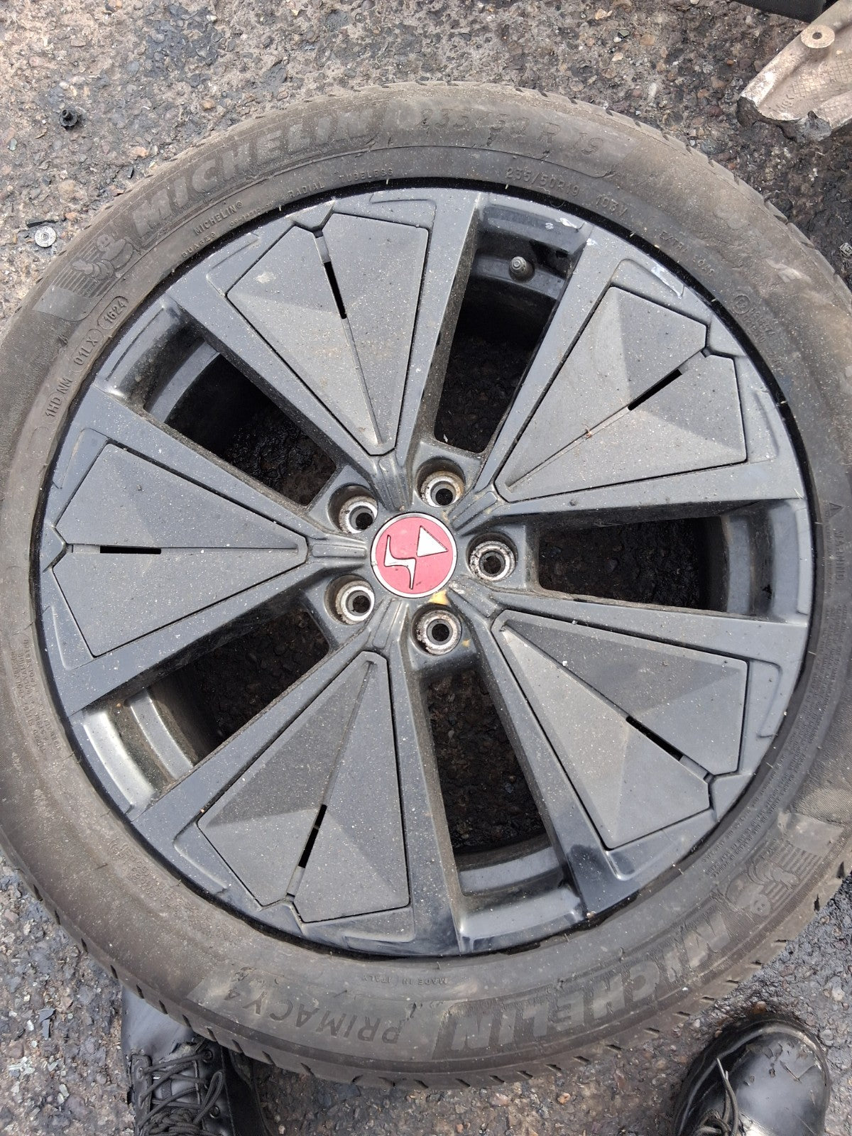 2024  DS AUTOMOBILES DS 7 19 INCH ALOY WHEEL WITH TYRE 235/50R19