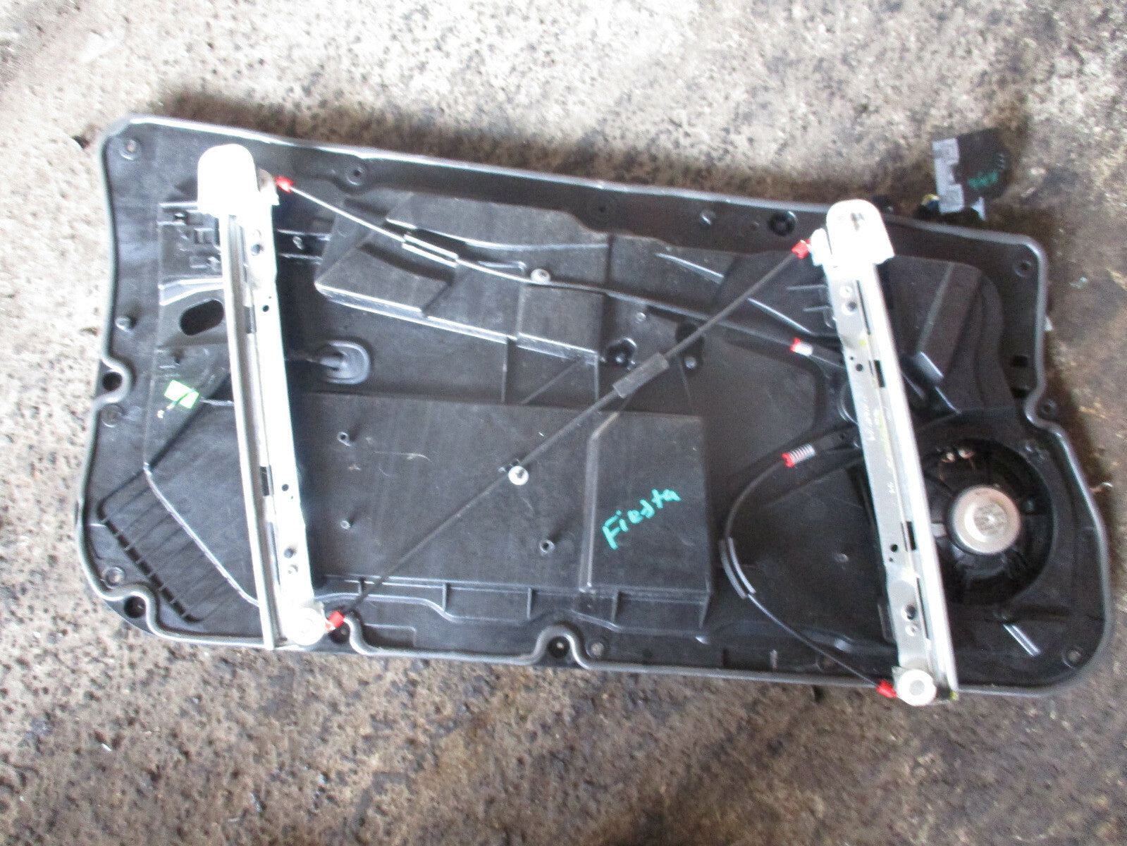 FORD FIESTA MK7 OS DRIVER SIDE WINDOW REGULATOR C1BB-B045H16