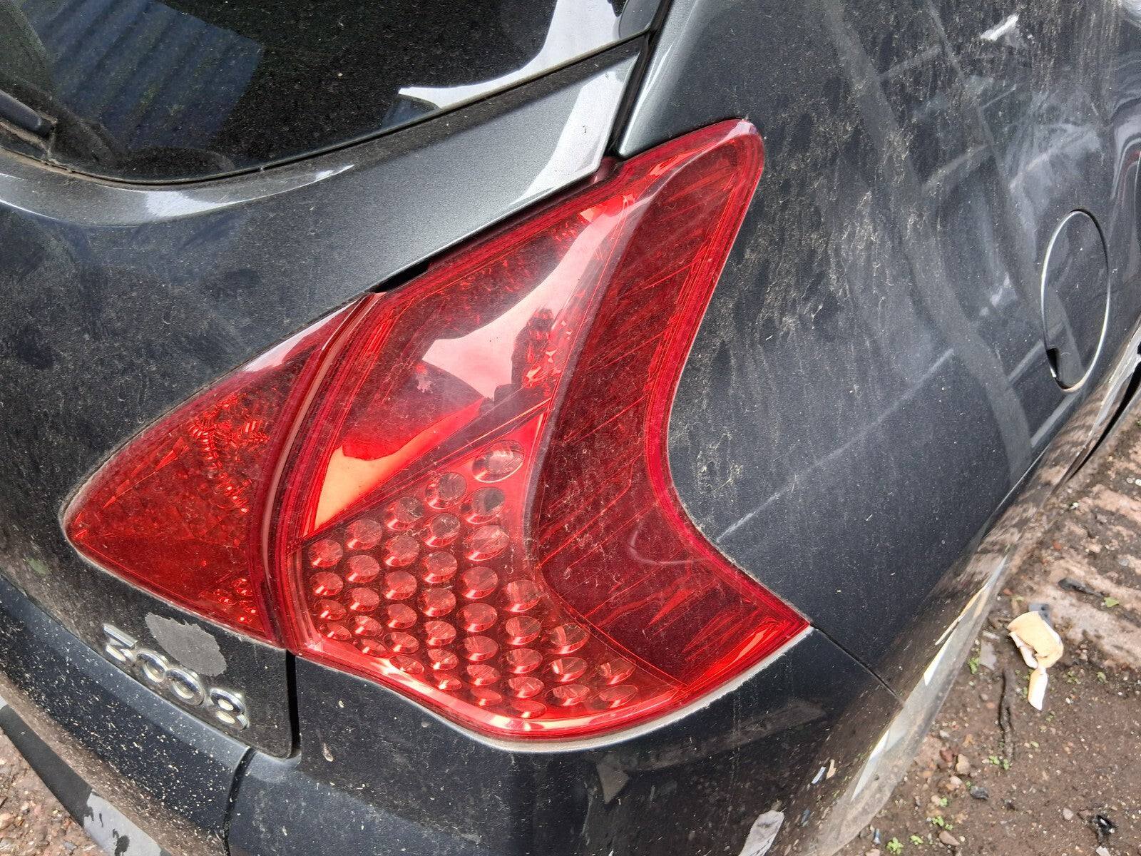 2012 PEUGEOT 3008 MK1 PRE FACELIFT OSR DRIVER SIDE REAR OUTER TAIL LIGHT
