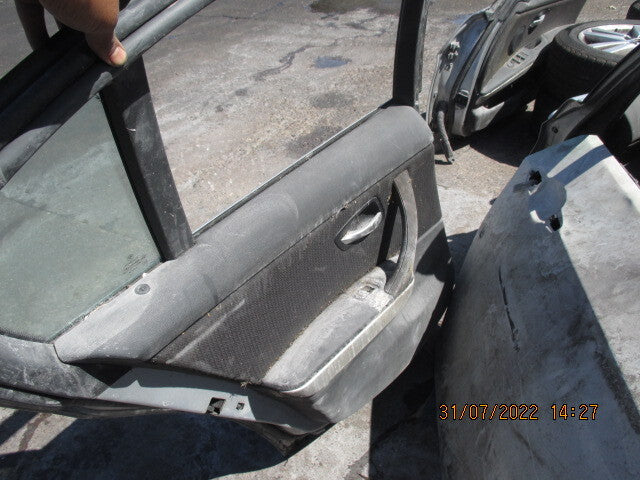 BMW 3 SERIES E90 PRE LCI NSR PASSENGER REAR COMPLETE DOOR SILVER WING MIRROR