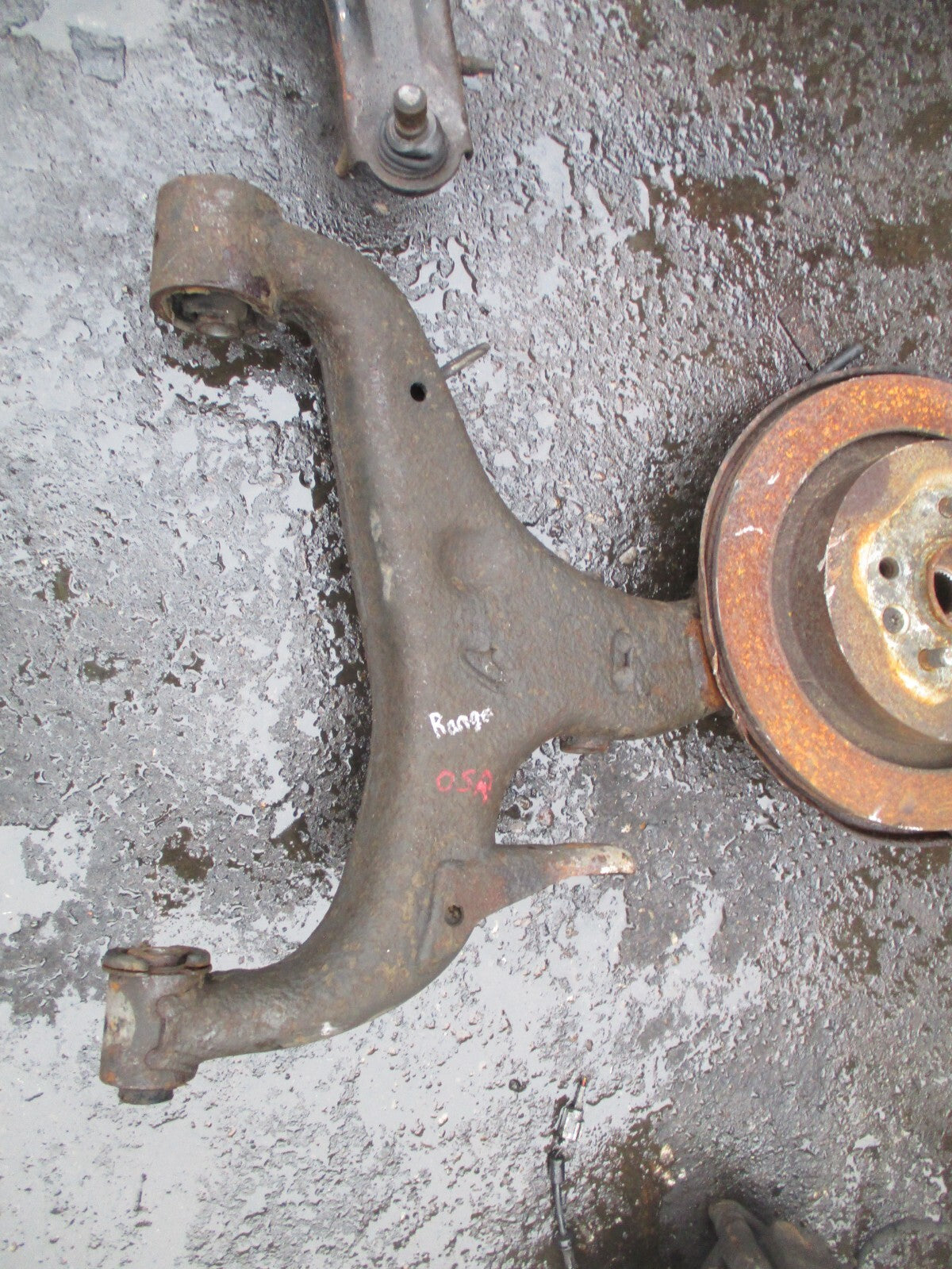 2003 RANGE ROVER L322 VOGUE 3.0 DIESEL OSR DRIVER SIDE REAR HUB & WISH BONE