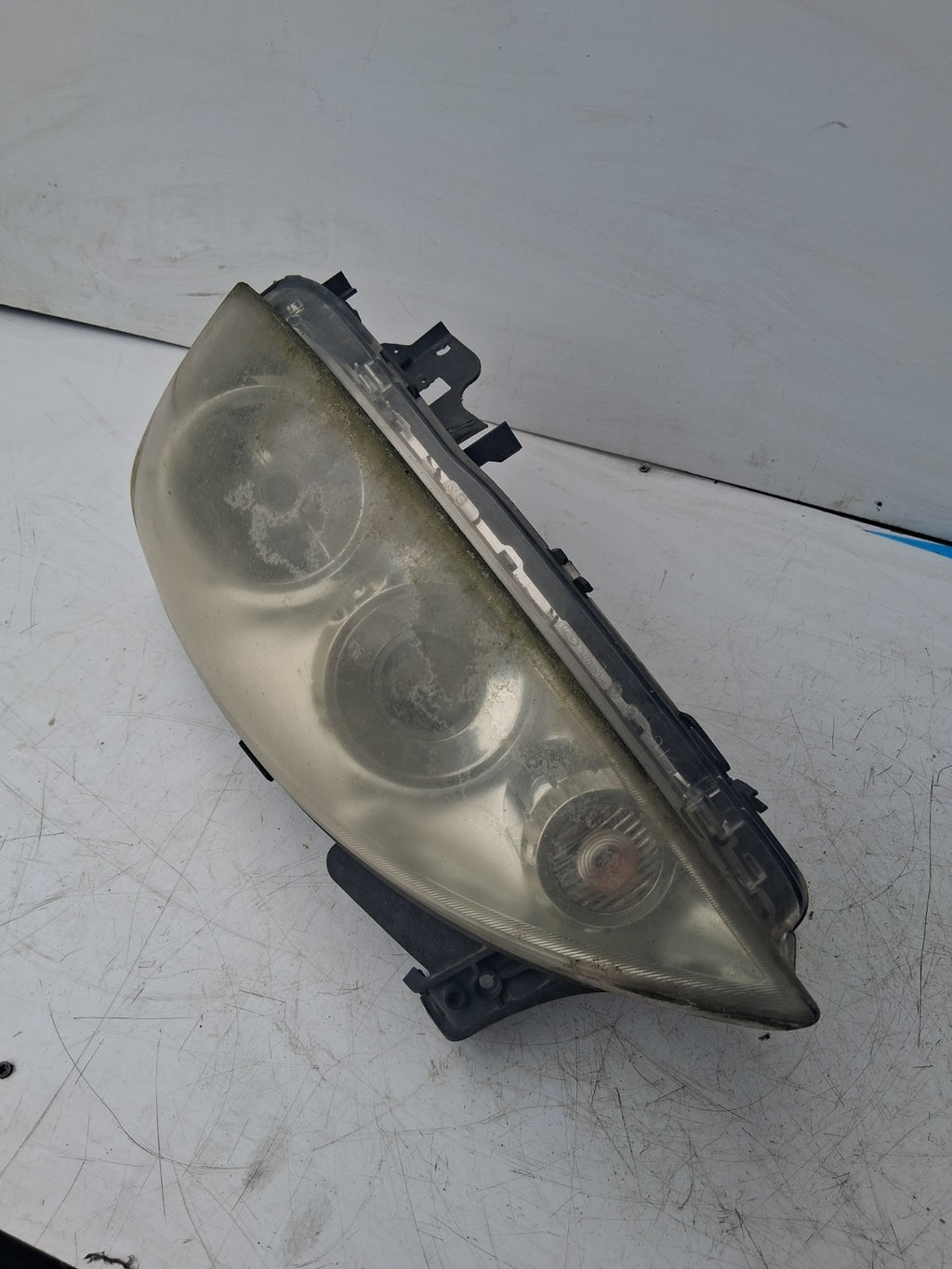 VAUXHALL CORSA C 2005 DRIVER RIGHT OFF SIDE HEADLIGHT 0096726
