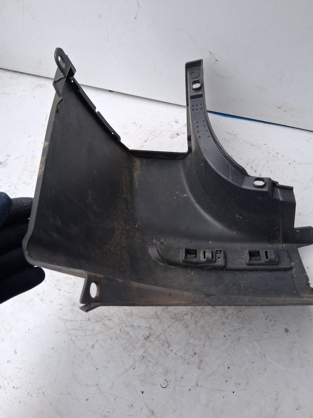 2021 MERCEDES BENZ SPRINTER NSR REAR PASSENGER NEAR SIDE LIGHT 2205040100