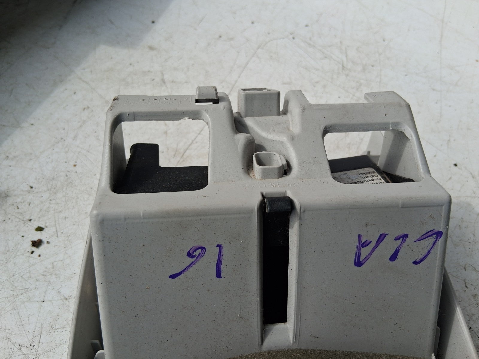 MERCEDES BENZ CLA 2016 C117 REAR CENTRE CONSOLE TRIM CREAM