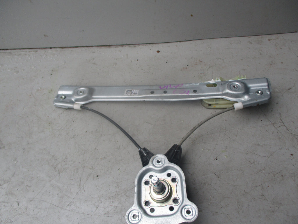 VAUXHALL VIVA MK4 OSR DRIVER SIDE REAR MANUAL WINDOW REGULATOR 42439349