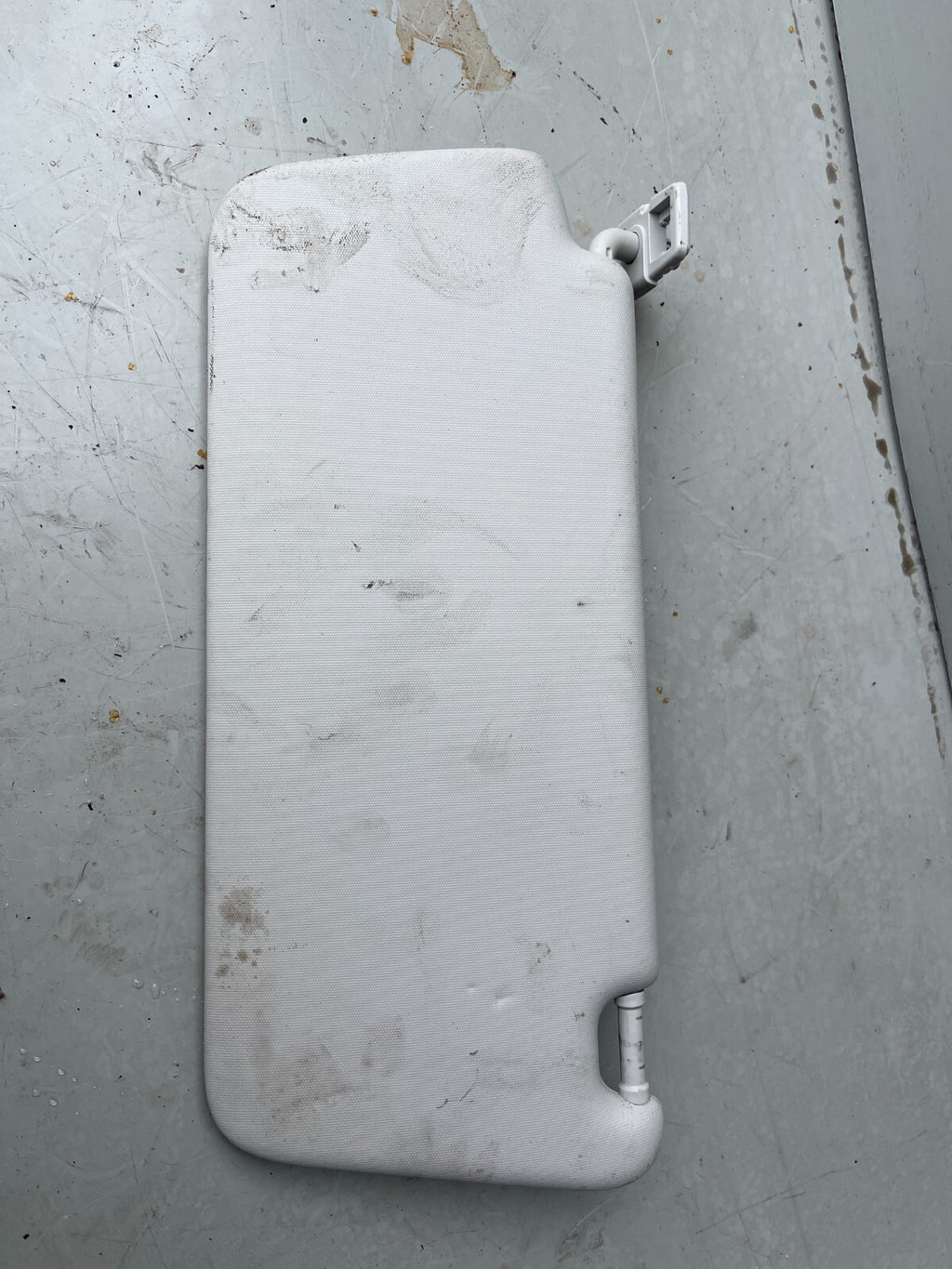 2015 MERCEDES A CLASS W176 RIGHT SIDE SUN VISOR A1768101200
