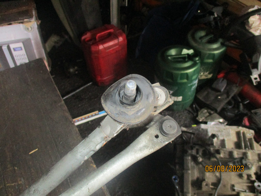 VAUXHALL MERIVA 2014 FRONT WINDOW WIPER MOTOR & LINKAGE 3397021104