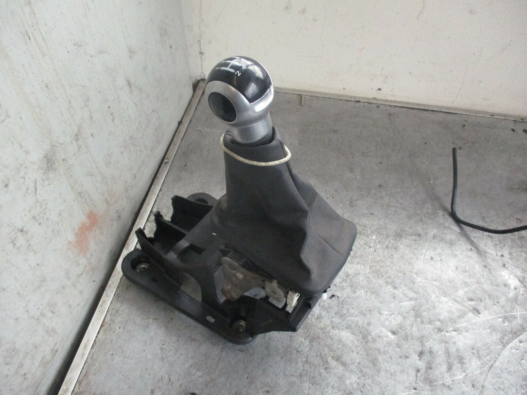 CITROEN DS3 2016 GEAR STICK & KNOB 5 SPEED 9808161780