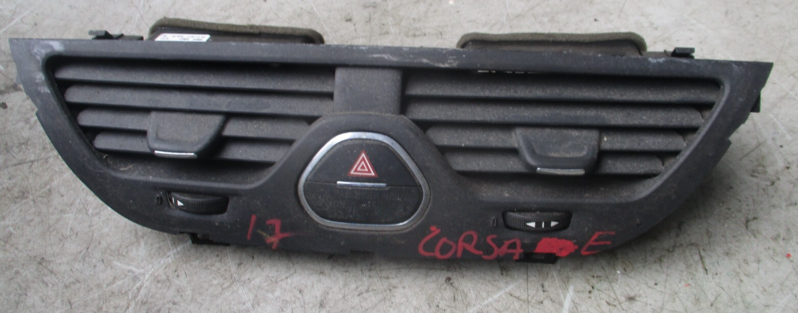 2017 VAUXHALL CORSA E CENTRE CONSOLE WITH AIR VENTS AND HAZARD SWITCH 13384933